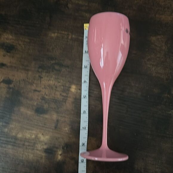 Veuve Clicquot  Pink Rose Acrylic Champagne Flutes /Set of 2/ New - Picture 5 of 6